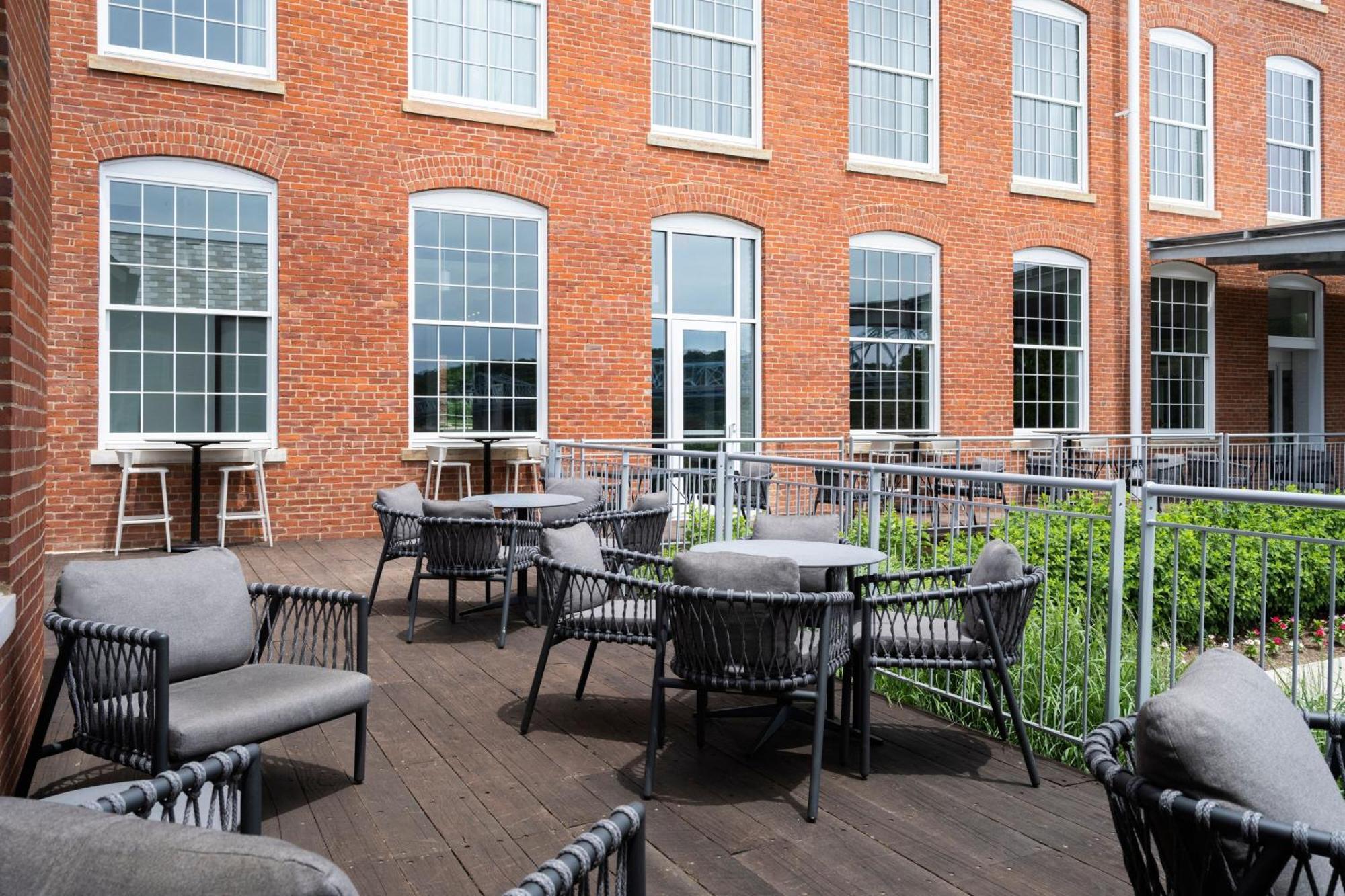 Fairfield Inn & Suites Madison Historic Eagle Cotton Mill Eksteriør bilde