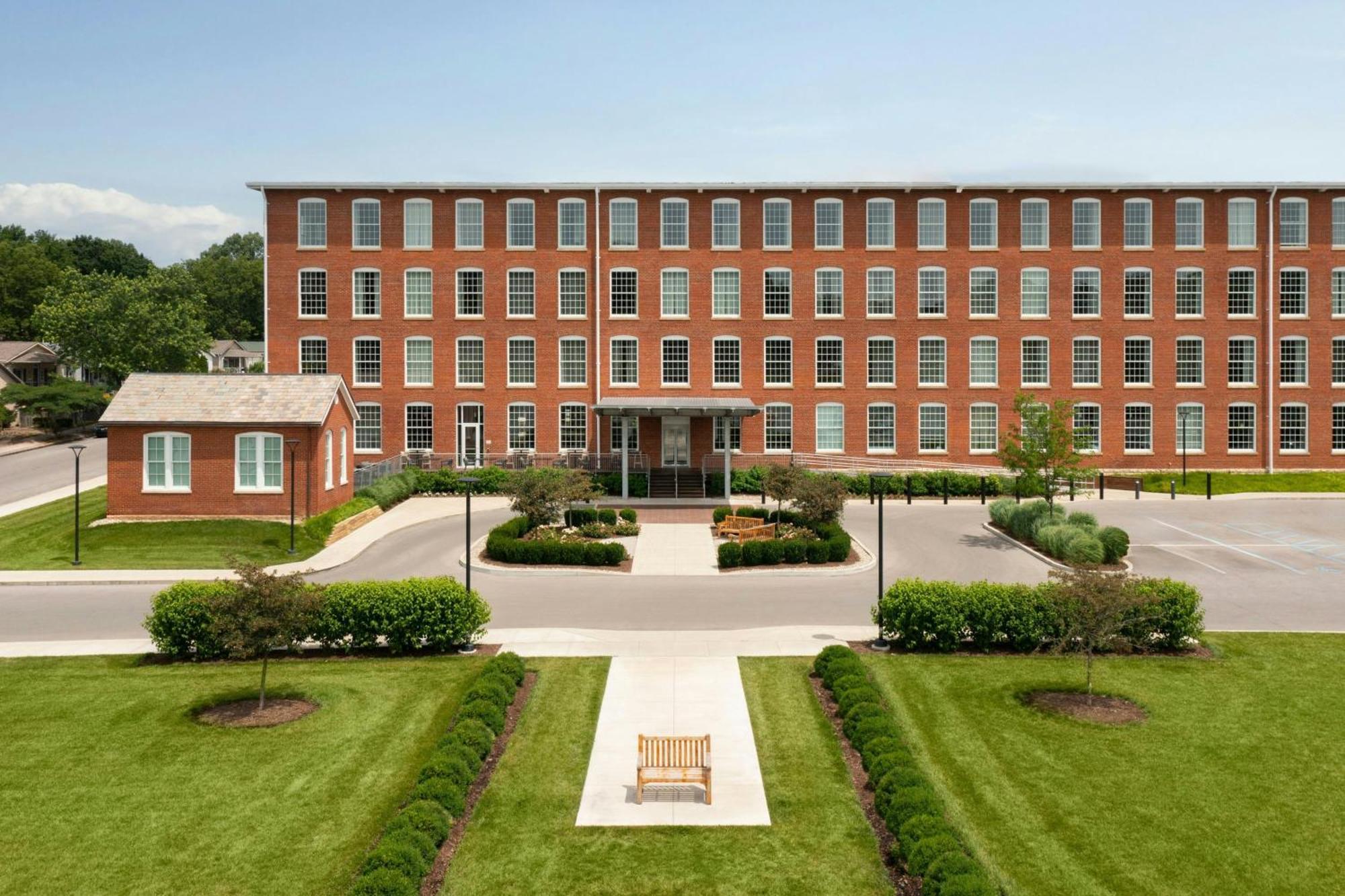 Fairfield Inn & Suites Madison Historic Eagle Cotton Mill Eksteriør bilde